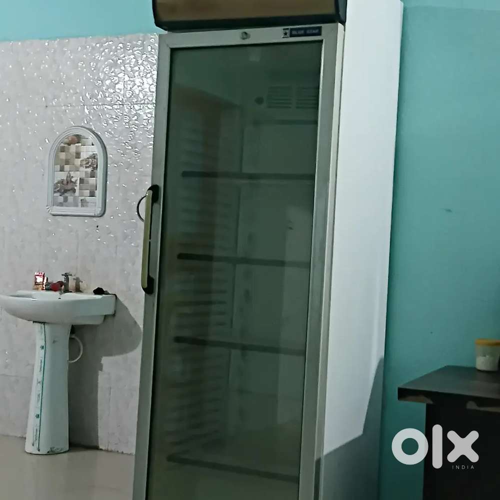 Refrigerator selling