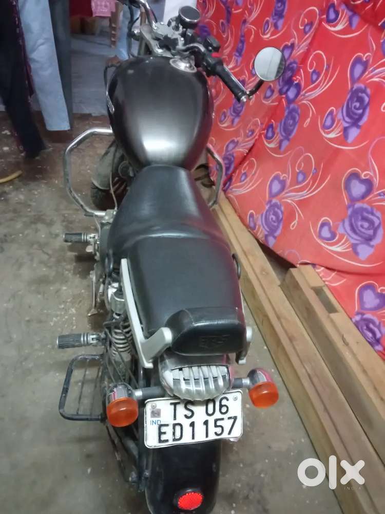 Royal Enfield Thunderbird 350