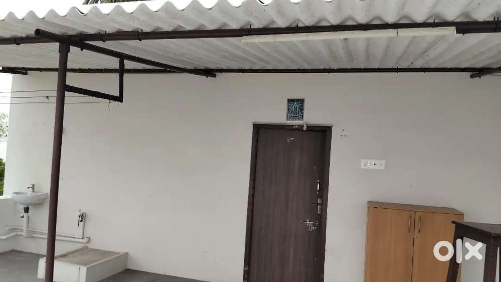 1 BHK HOUSE FOR RENT In pattaraimedu,NEAR GANGA NAGAR