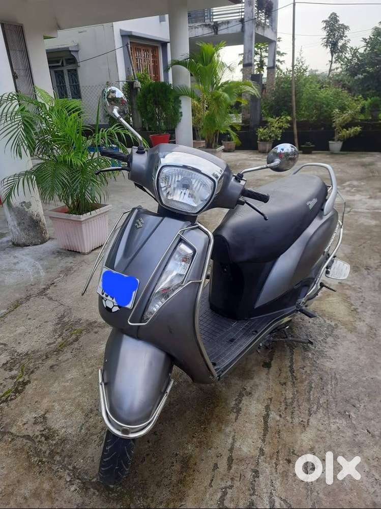 SCOOTY SUZUKI ACCESS-125, 8 Years , Petrol