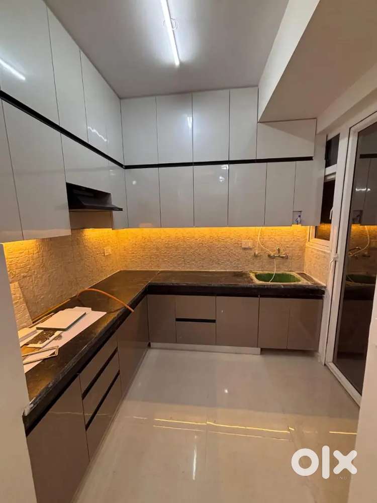 2bhk fresh semi furnished available in Gurugram