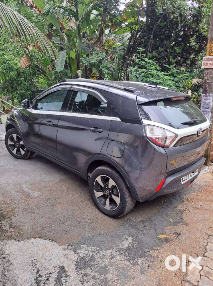 Tata Nexon 1.2 Revotron XZ Plus, 2018, CNG & Hybrids