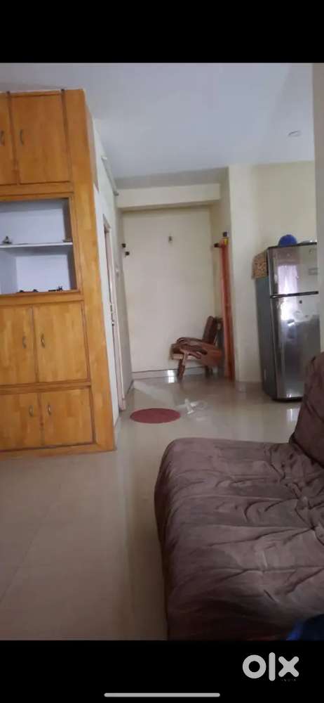Well furnished 2 BHK flat in Dwarka Nagar