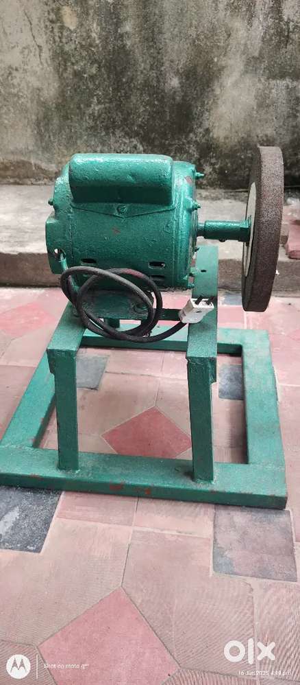 Grinding machine