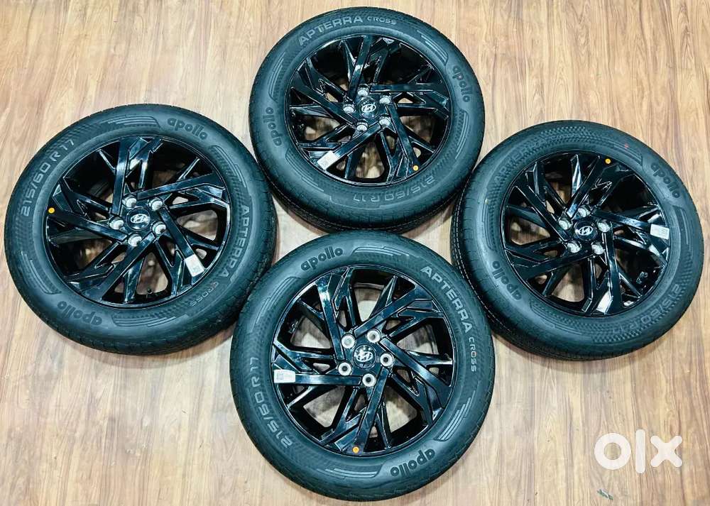 17 inch creta face lift night edition alloy and Apollo Tyres less used