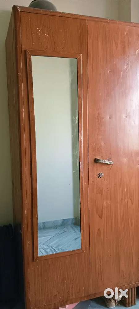 IRON ALMIRAH 6 ft @ 5K , a toster