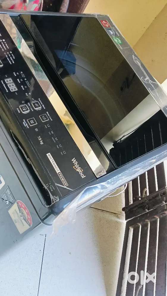 3 mhine purani h abhi waranty mai h