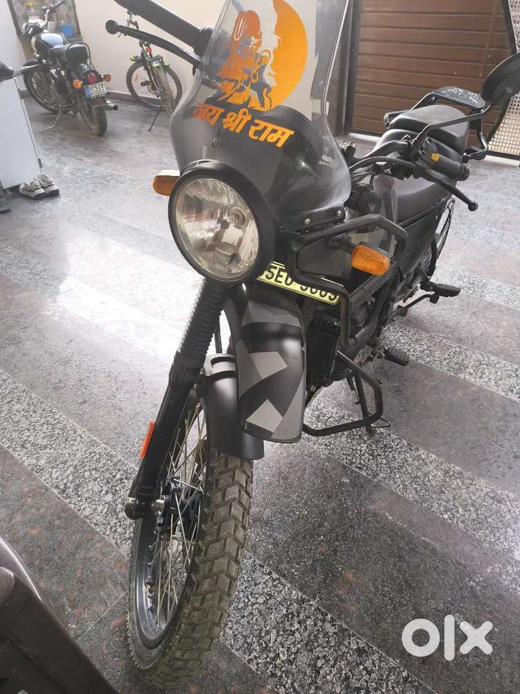 सिर्फ 5760 km चली! 2023 Himalayan, फ़ुल सर्विस रिकॉर्ड के साथ।