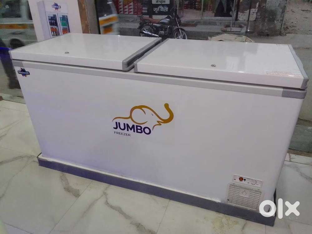 Rockwell jumbo 550 lit deep freezer.
