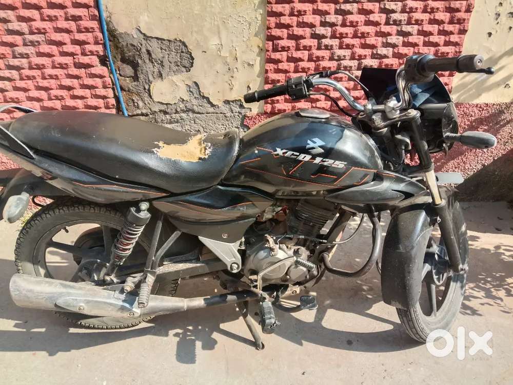 Xcd 125 good condition engine okk ha full koi problem nahi ha Rc Hagi