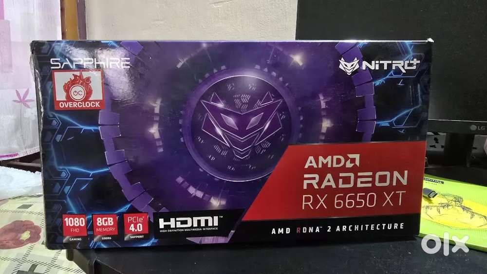 Graphics Card: AMD RX 6650XT