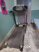 Treadmill selling for Rs. 25000