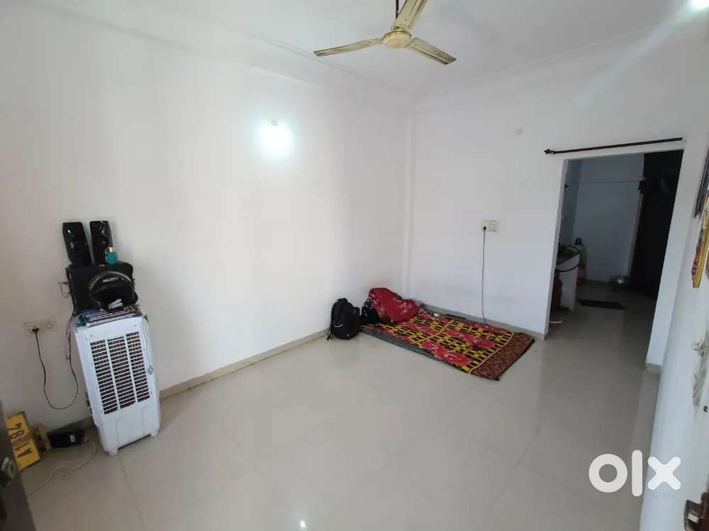 1 BOY ROOMMATE REQUIREMENT, FULLY INDEPENDENT FLAT