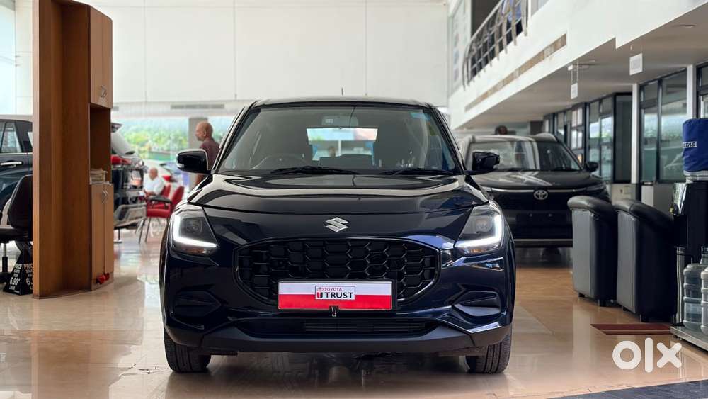 Maruti Suzuki Swift AMT VVT ZXI, 2025, Petrol