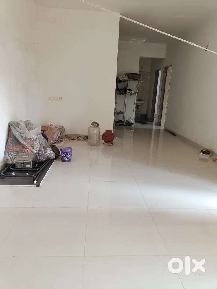 Female flatmate required