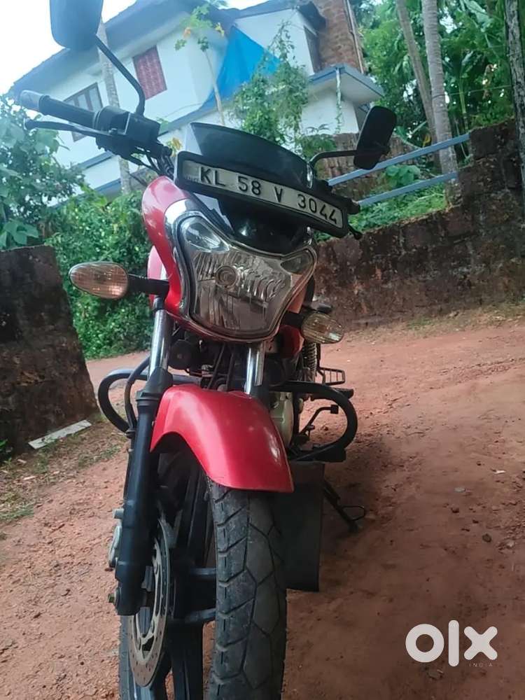 Good condition, new tiers, no engin worm