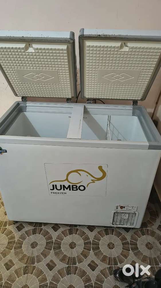 Deep freezer