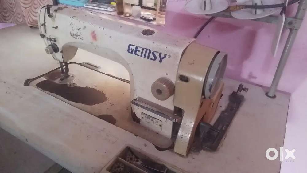 Gemsy Tailoring Machine