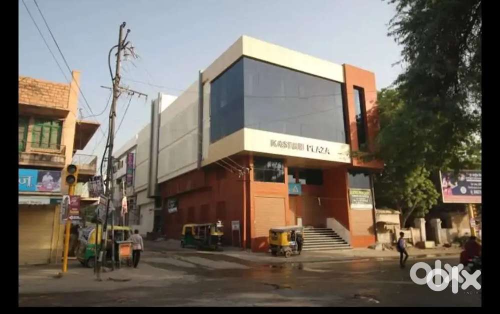 10ft by 14ft Commercial shop for rent in corporate area