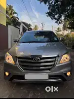 Toyota Innova 2015 Diesel Well Maintained with Company service record