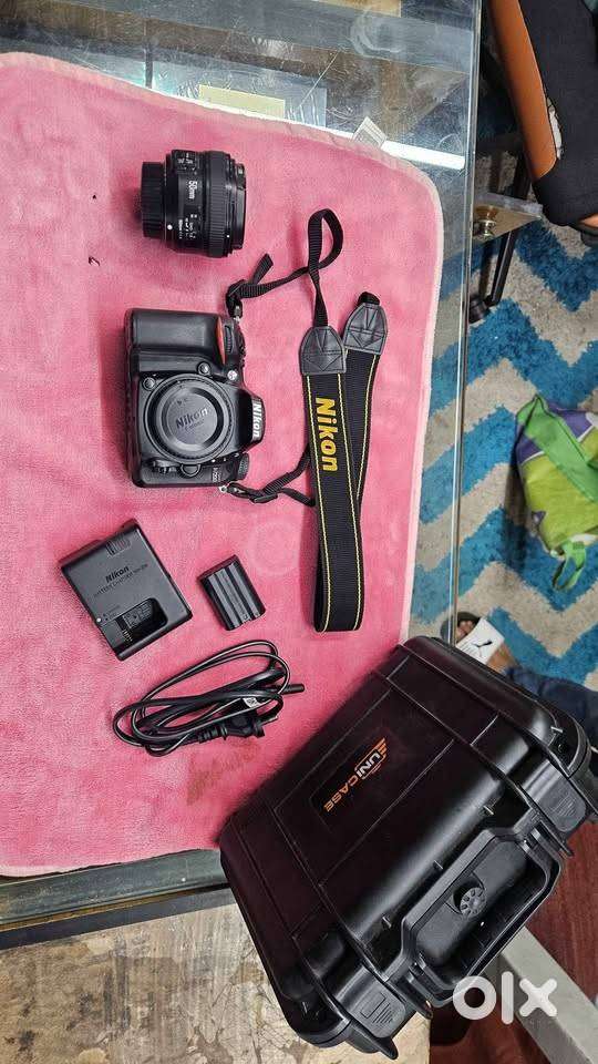Nikon D7200 + 50mm Lens Full Kit For Sale  Excellent Condition