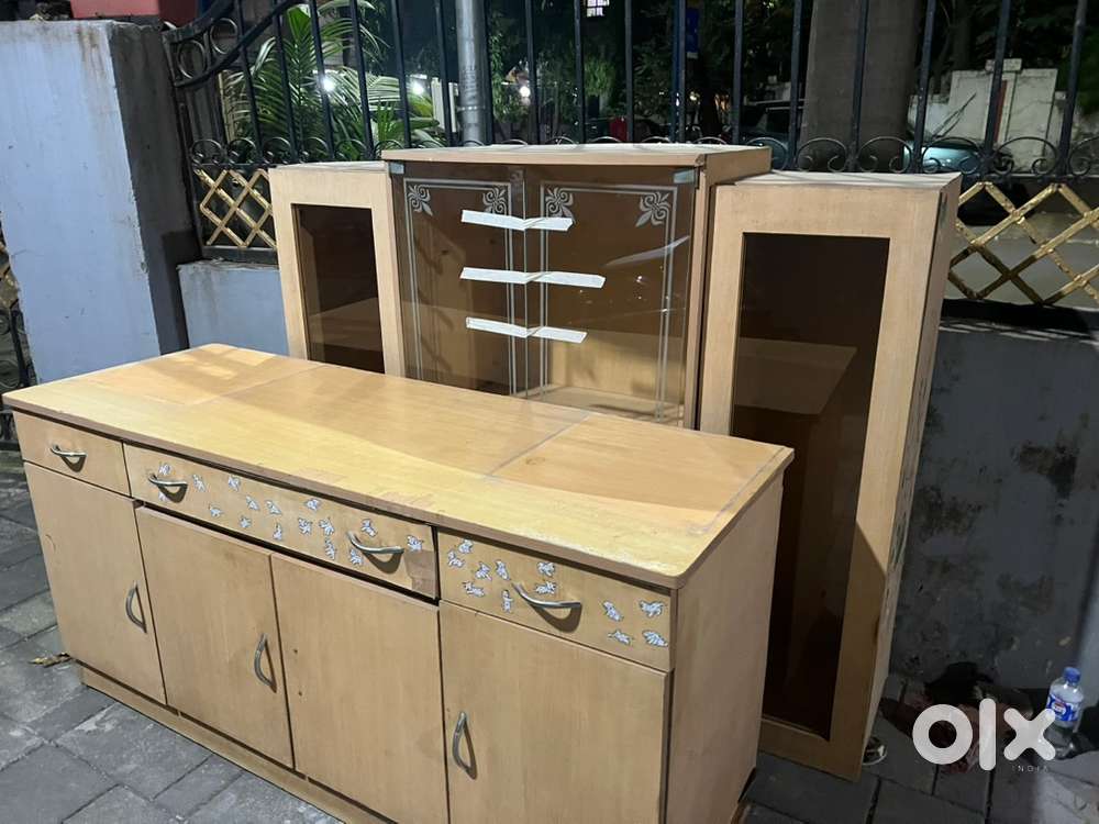 Computer table with cabinet and shelves