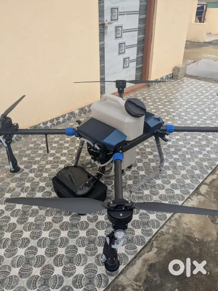 Agricultural Drone (high capacity/quick chargeable batteries)