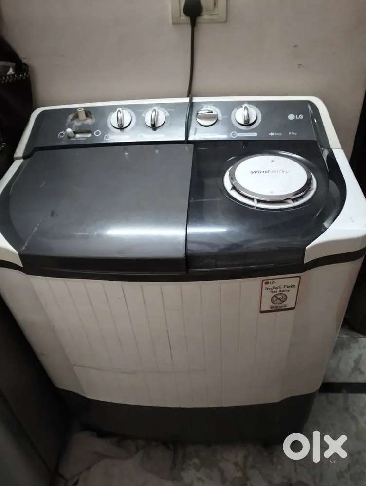 LG semi automatic machine