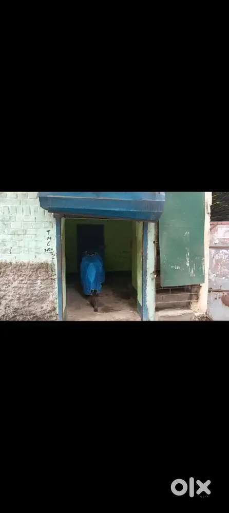 Room rent for shop, office in Kolkata Park Circus area