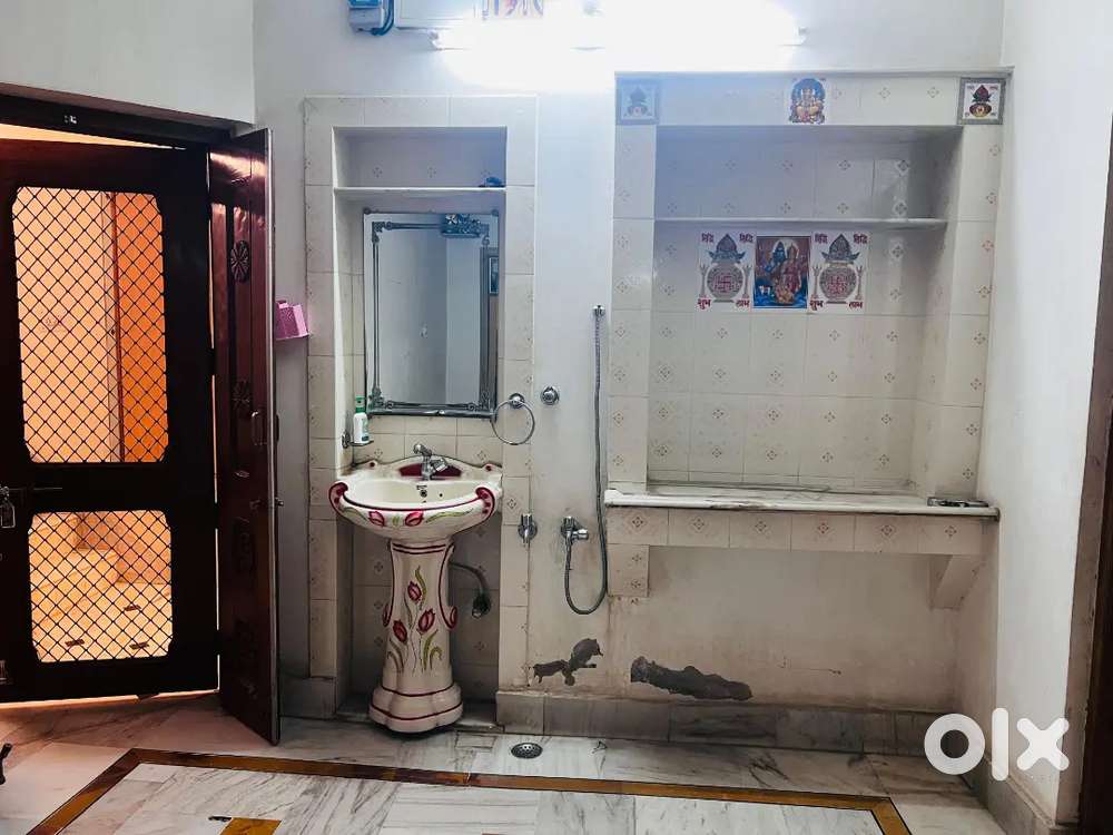 2 BHK RENT HOUSE SEMI FURNISHED