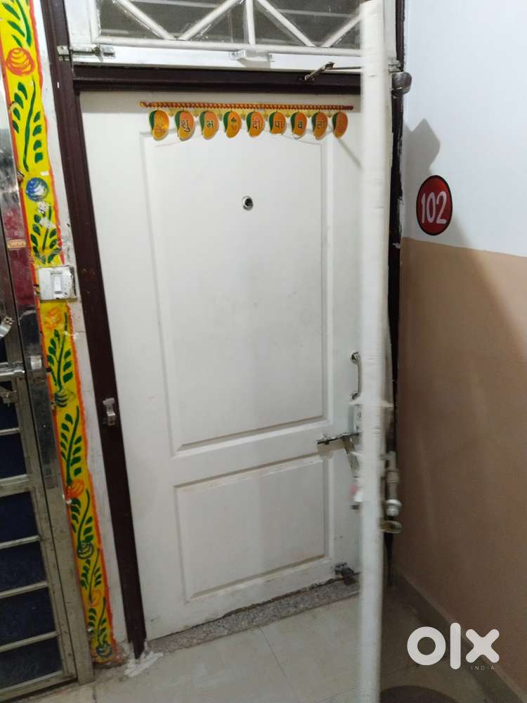 2 BHK Flat in City Center (Prime location)