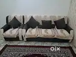 3+1+1 Comfortable sofa available near Park circus Hindu gobra