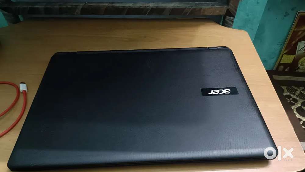 Acer aspire es1