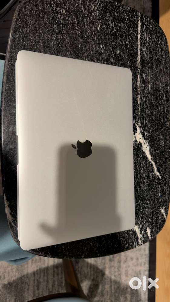 Macbook Pro 13 inch 2020 Two Thunder Bolt Ports