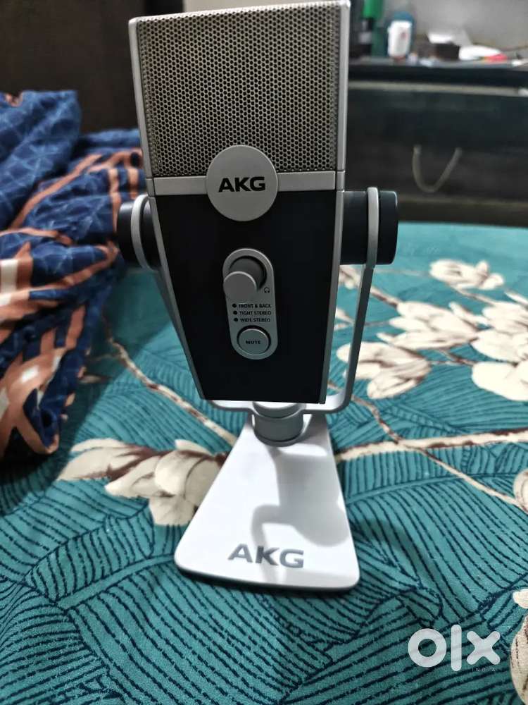 AKG Lyra microphone