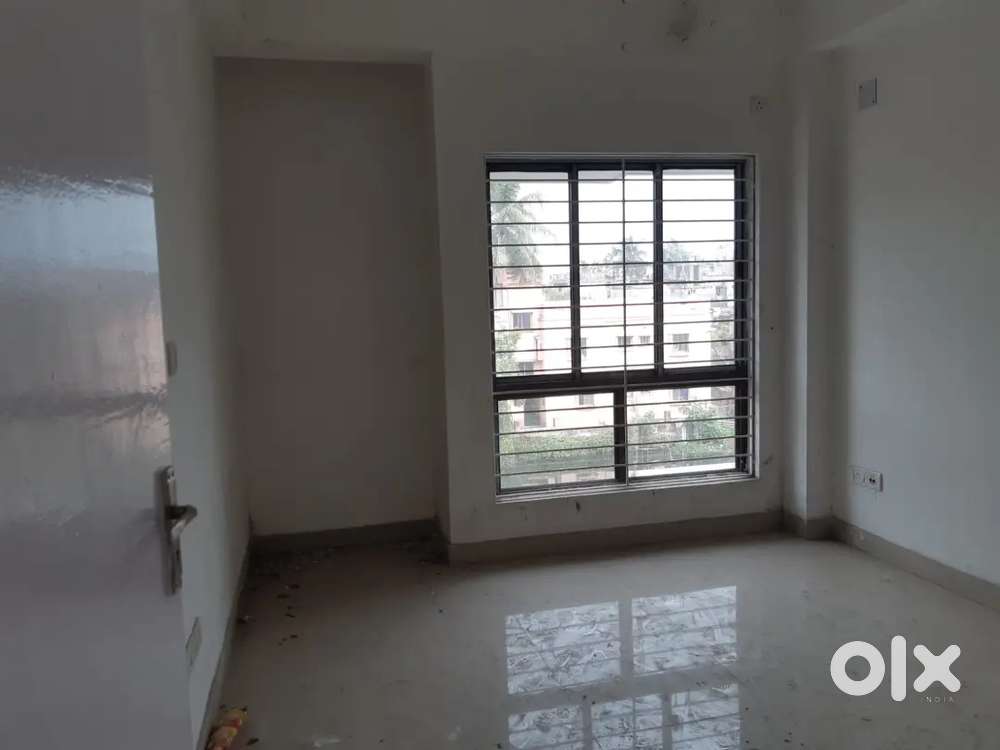 Fully restriction free 2bhk new flat rent in behala chowrasta.