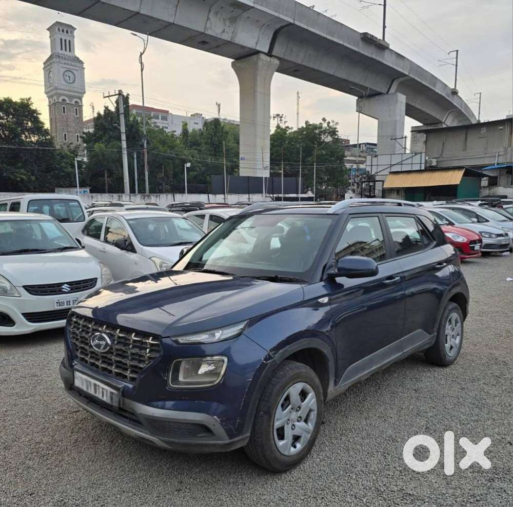 Hyundai Venue S Turbo DCT, 2021, Petrol