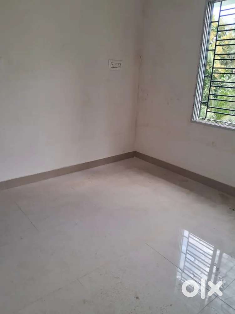 2 BHK ready to move flat in Shyamnagar at low price