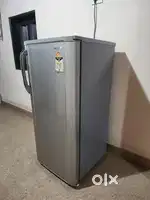 SAMSUNG 180L single door refrigerator