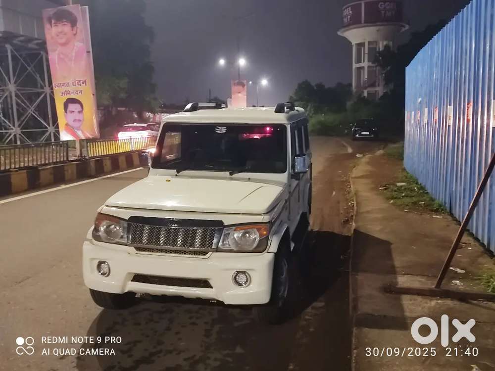 Car mai kuch bhi kam nhi hai 5 tyre new hai