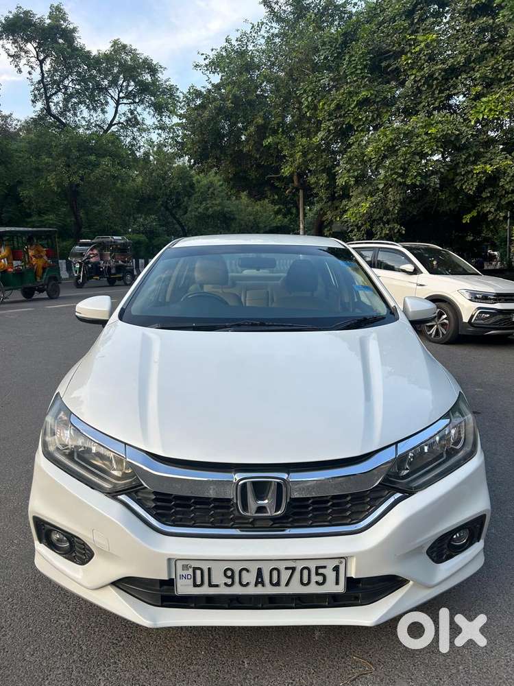 Honda City V AT, 2018, Petrol