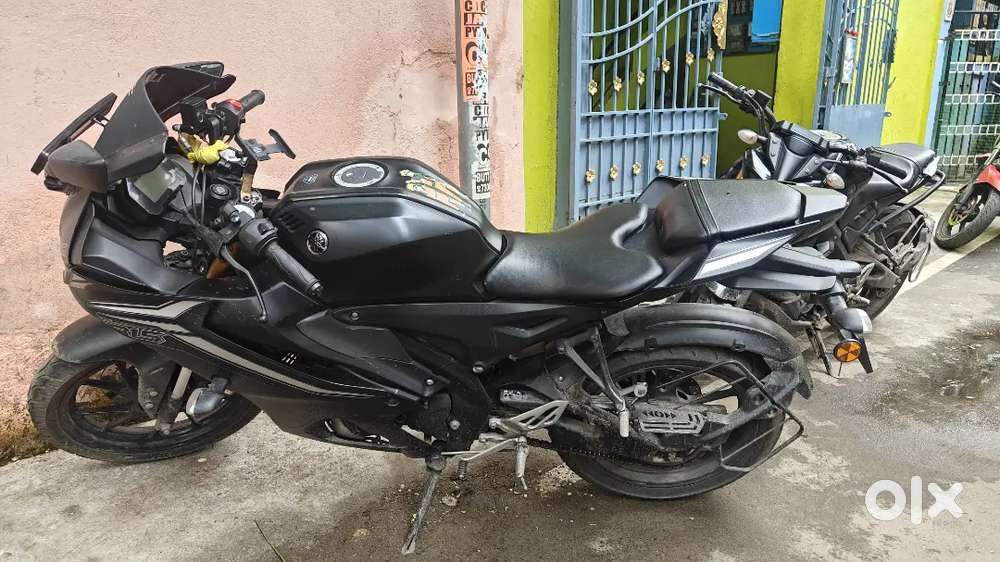 Yamaha R15