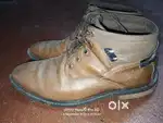 Khadims shoe