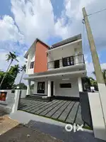 MODERN 4 BHK VILLA IN KAKKANAD INFOPARK THEVAKKAL KMEA COLLEGE