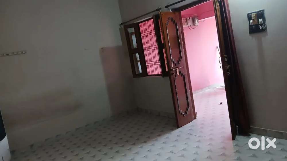 Full tiled house with 1 bedroom, 1 kitchen for rent