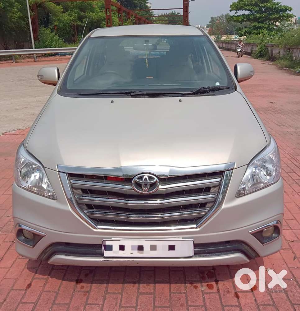 Toyota Innova 2.5 V 8 STR, 2015, Diesel