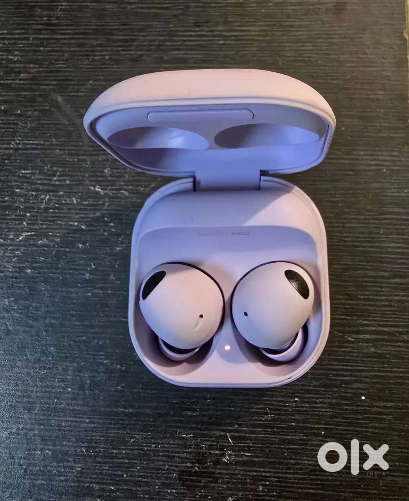 Samsung Buds 2 pro, purple colour, perfectly working and good battery