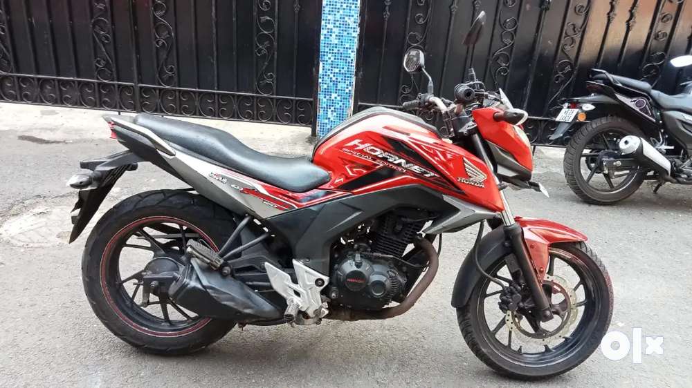 Honda CB HORNET 160R Red Colour Special Edition for sell