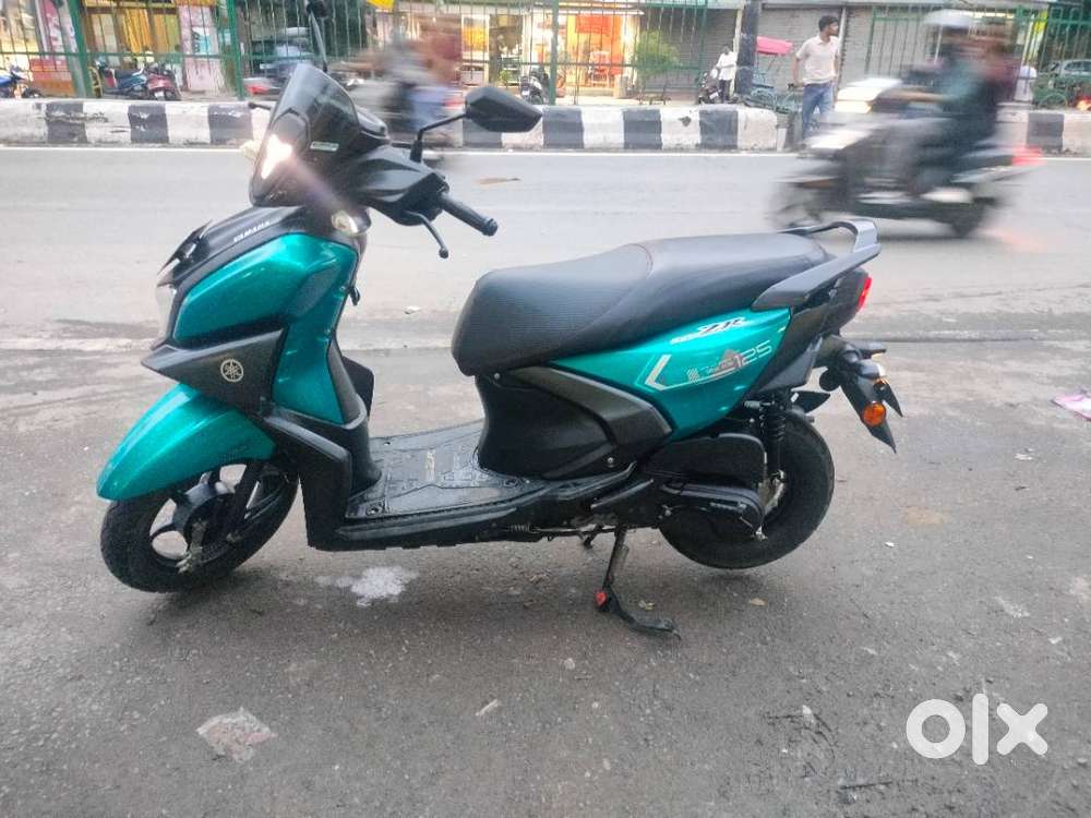 Almost New Yamaha Ray ZR 125  2,400 km  Single Owner