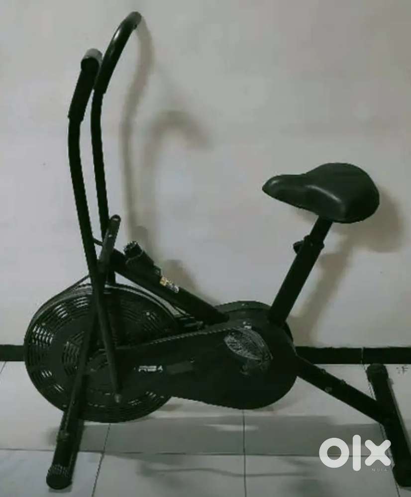 Gym weight loss excercise cycle